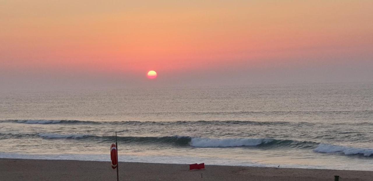 Pe Na Praia Da Foz Foz do Arelho Bagian luar foto