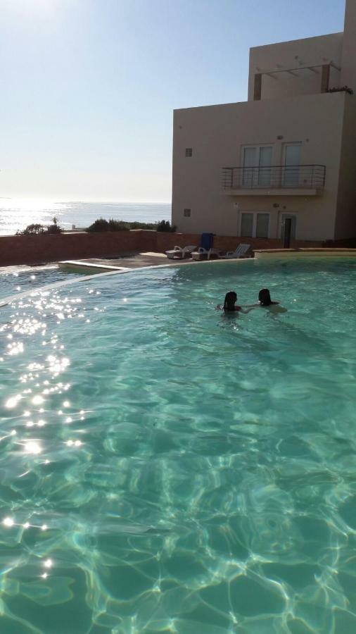 Pe Na Praia Da Foz Foz do Arelho Bagian luar foto
